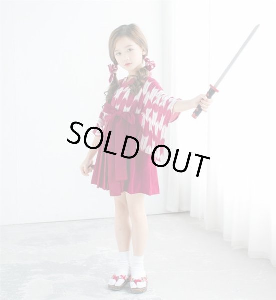 画像5: 【送料無料】上下2点セット　袴風　プリーツ　スカート　矢羽柄　鯉　無地　黒　 コスプレ　コス　コスチューム　レイヤーさん 卒業式 謝恩会 パーティ 晴れ着 子供用 　袴　無地袴　小学生のお子様でも！　制服 (5)