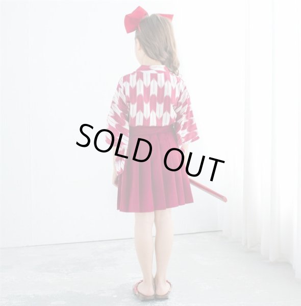 画像7: 【送料無料】上下2点セット　袴風　プリーツ　スカート　矢羽柄　鯉　無地　黒　 コスプレ　コス　コスチューム　レイヤーさん 卒業式 謝恩会 パーティ 晴れ着 子供用 　袴　無地袴　小学生のお子様でも！　制服 (7)