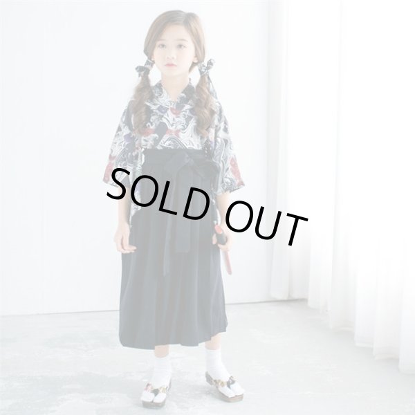 画像9: 【送料無料】上下2点セット　袴風　プリーツ　スカート　矢羽柄　鯉　無地　黒　 コスプレ　コス　コスチューム　レイヤーさん 卒業式 謝恩会 パーティ 晴れ着 子供用 　袴　無地袴　小学生のお子様でも！　制服 (9)