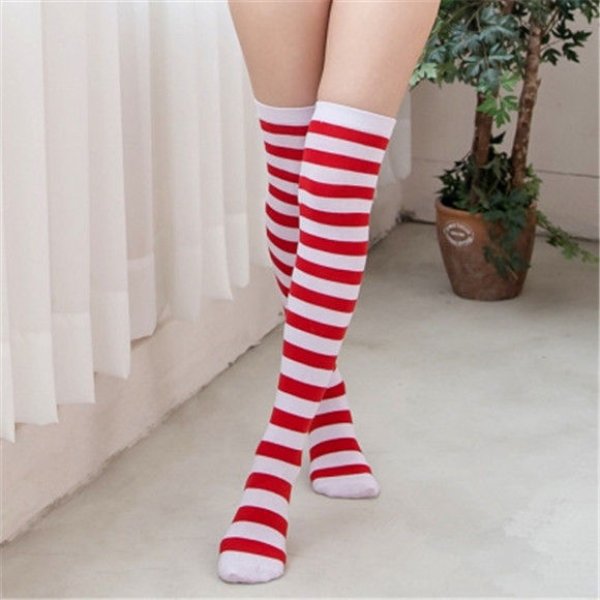 画像2: 【送料無料】クリスマス 靴下　ソックス ダイヤ柄 縦 コスプレ 衣装 コスチューム ニーハイ セクシー ストッキング ピエロ 不思議の国のアリス バニー トランプ ハート柄 ハローウィン 仮装 変装 小物　 (2)